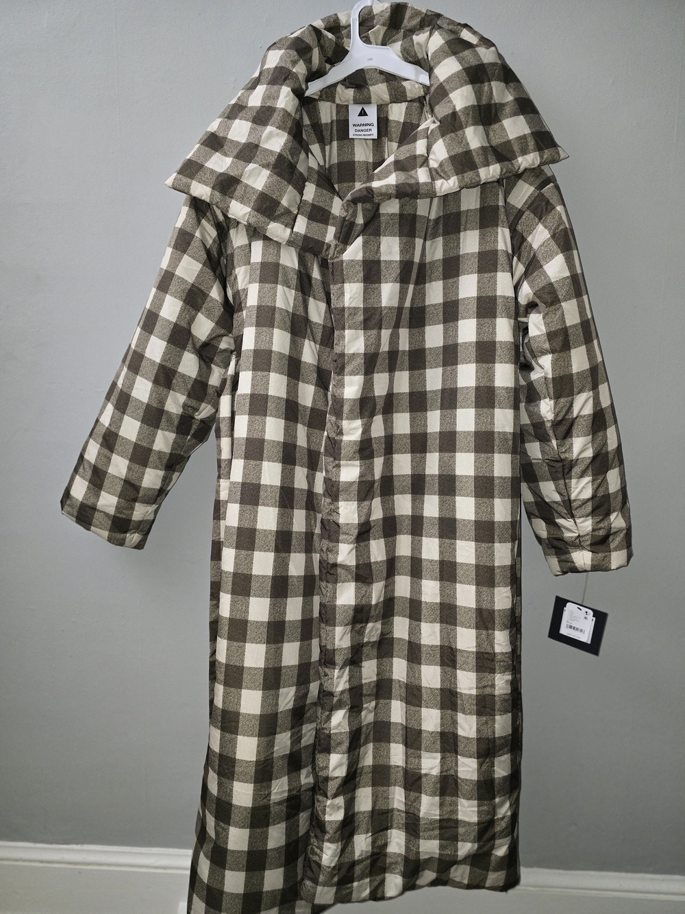 Norma Kamali High-Collar Full-Length Puffer Coat - Picture 4 of 7